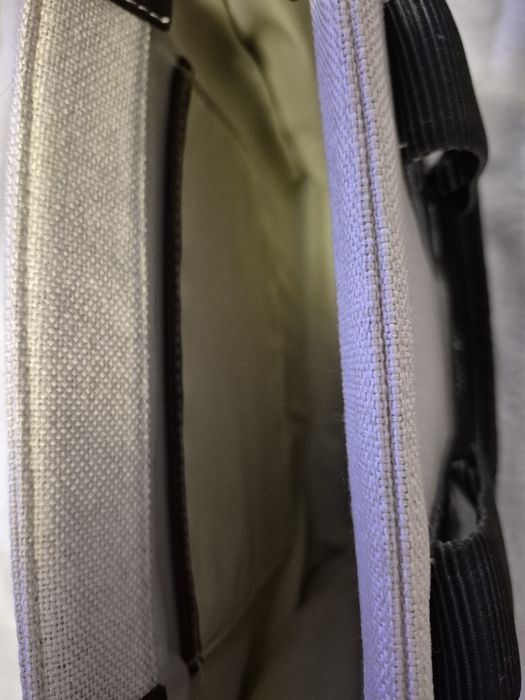 Geantă albă din pânză