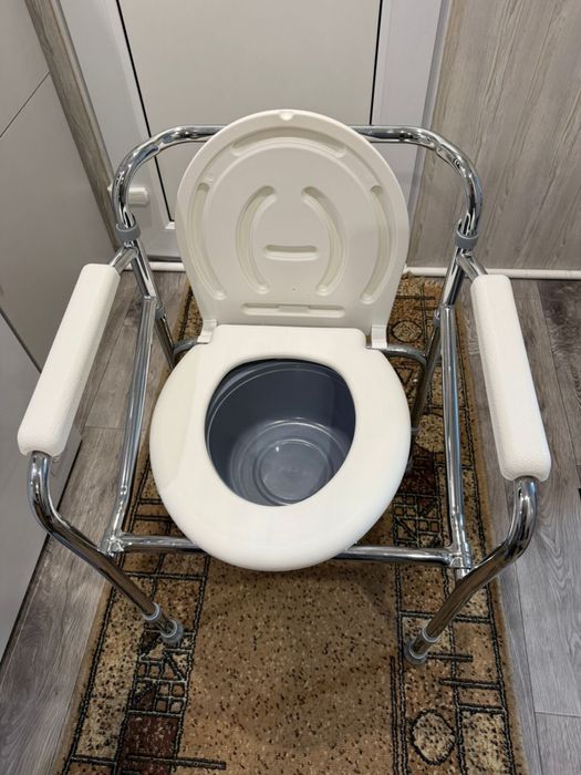 Био туалет новый.