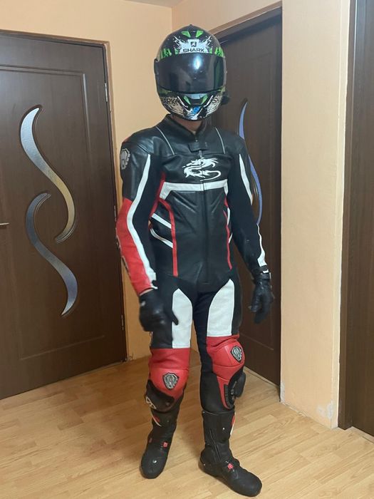 Costum de vanzare Arleness maime 52