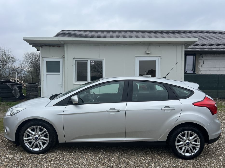 FORD Focus 2013 — imagine 3