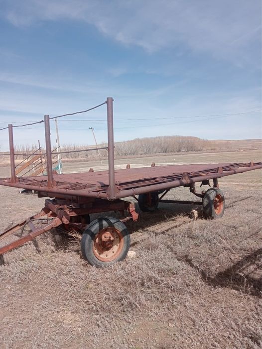 продам трактор 80 с прицепом и куном