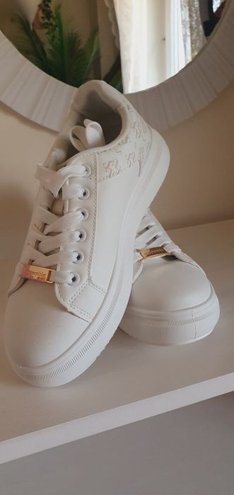 Adidasi sport elegant