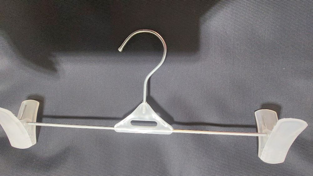 Вешалки -плечики
150 tr.