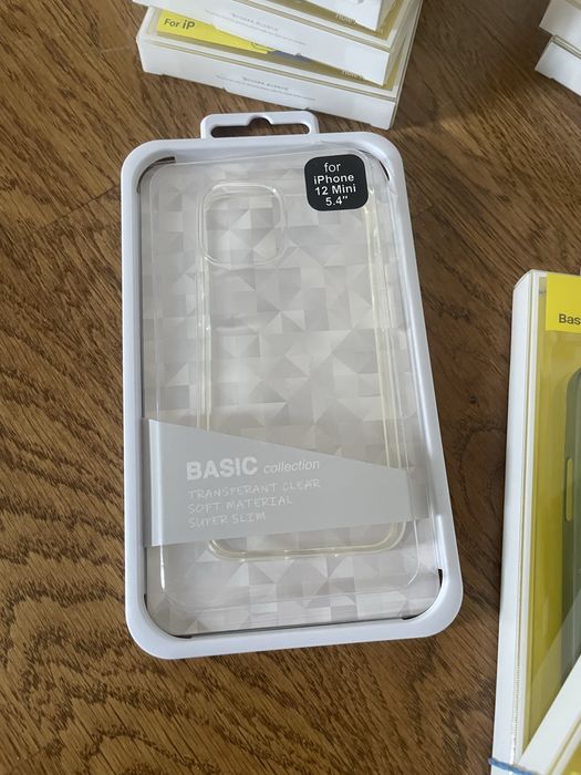 Huse Baseus pentru Iphone 12 mini