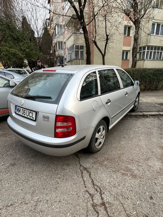 Skoda Fabia Combi argintie