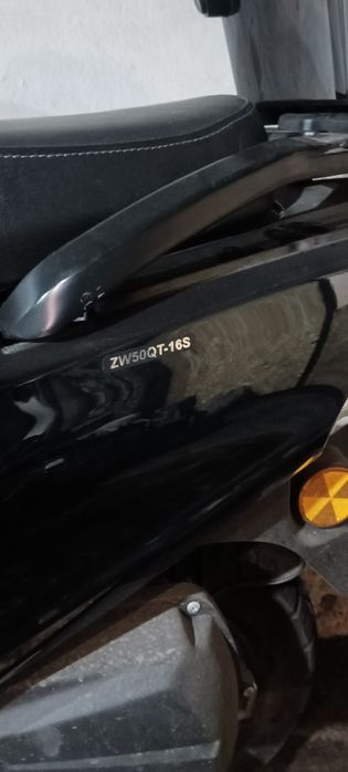 Скутер ZhiWei 125cc