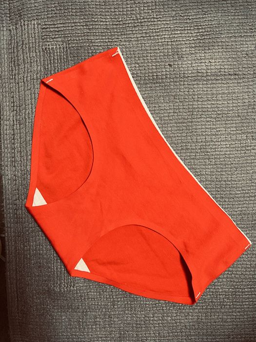 Безшевни памучни бикини