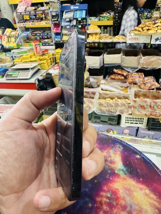 Iphone 14 pro 90 yomk karopka bor