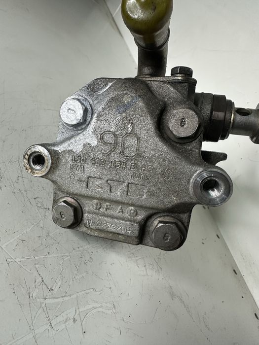 Насос гидроусилителя руля (ГУР) Volkswagen