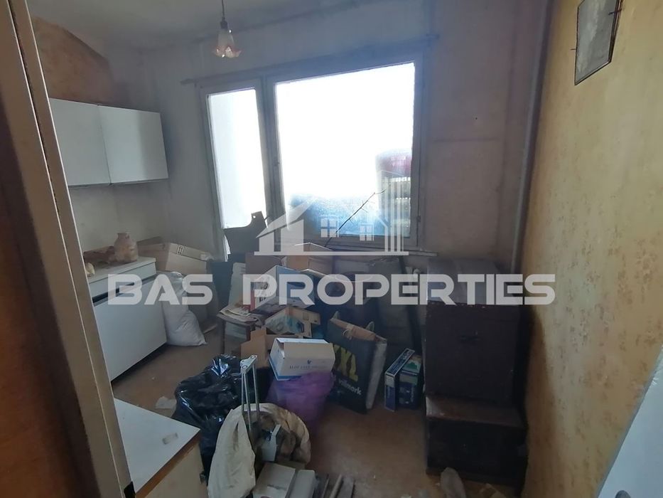 3-стаен в София-Света Троица площ 85