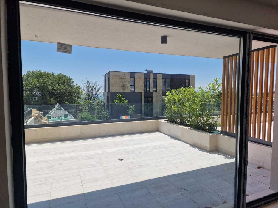 Продава се Мезонет в Варна, м-т Траката - 160 кв.м за 2244 €/кв.м - Снимка #2