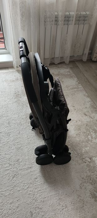 Продаю коляску Хорошем состояний