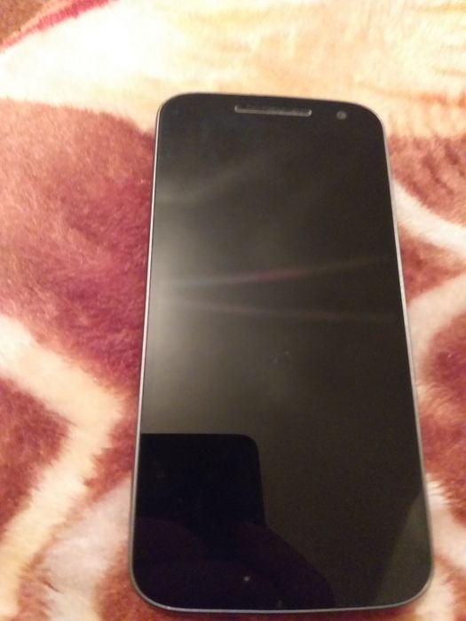 Vînd tel Motorola funcționează excelent