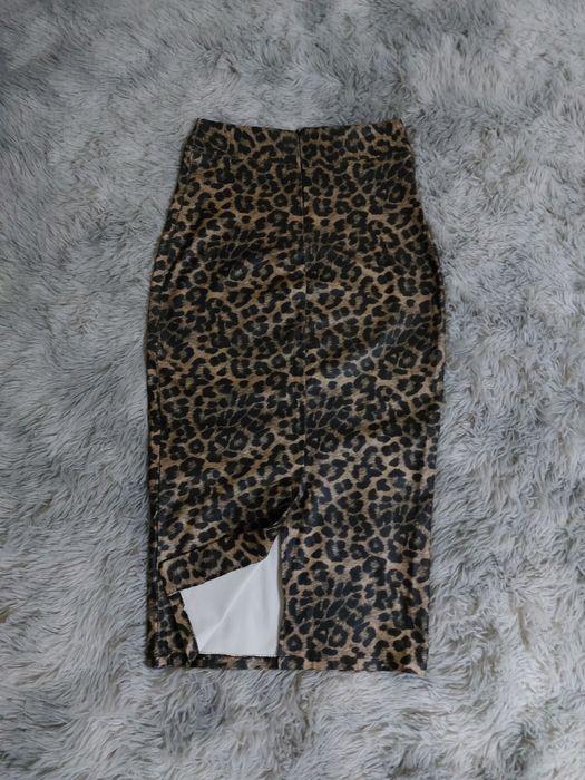 Юбки: леопард стрейч 46р,хб персиковая 48-50,длинная,шифоновые 48р