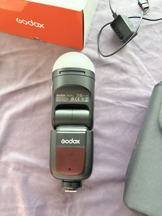 Godox V1 plus dome diffuser pt Canon