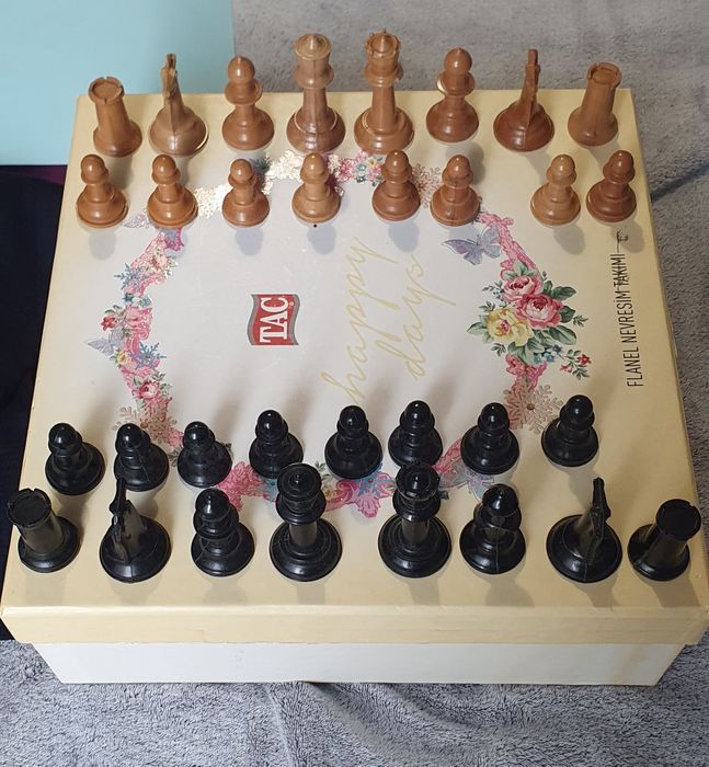 Шах - бакелитови фигури за шах