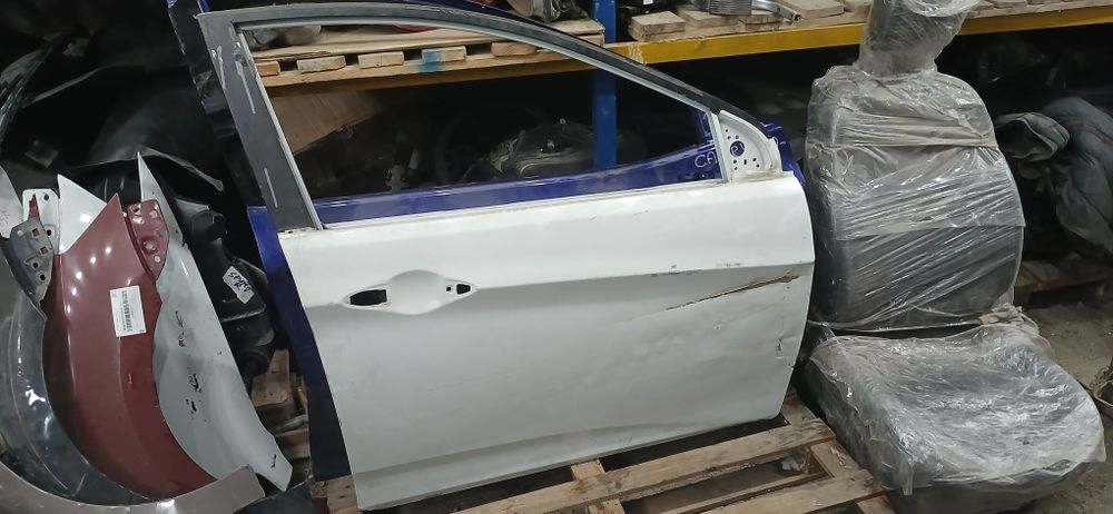 Дверь на акцент Hyundai Accent Solaris 1
