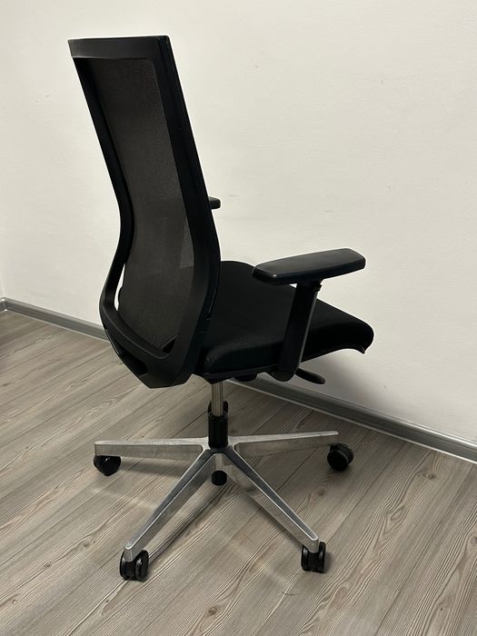 Scaun birou ergonomic roti brate reglabile Rim negru Bucuresti Sectorul ...