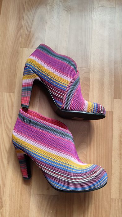 Продам новые ботильоны