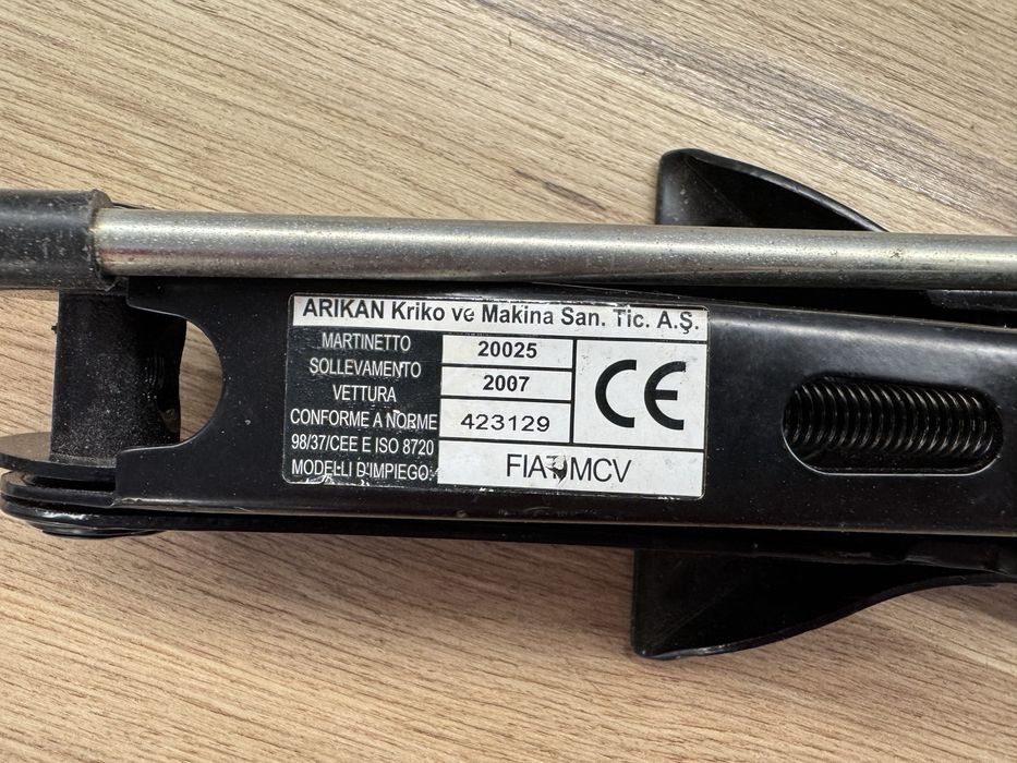 Cric auto Fiat Ducato duba foarfeca