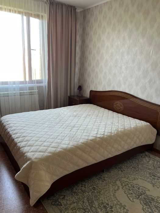 Продам спальный гарнитур