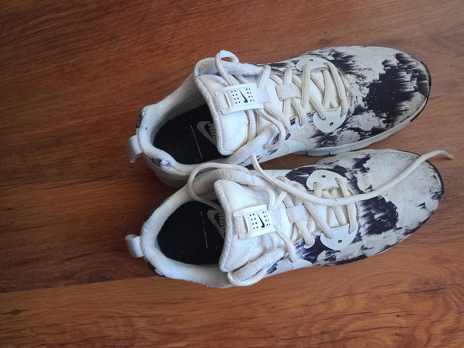 Nike Air max Motion маратонки 40 номер.