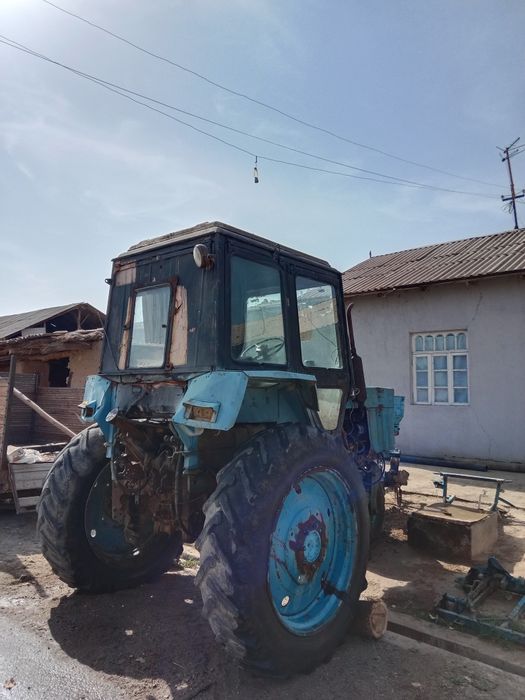 Traktor MTZ Sotiladi