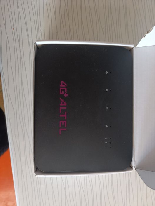 Домашний 4G+ Wi-Fi роутер Altel.