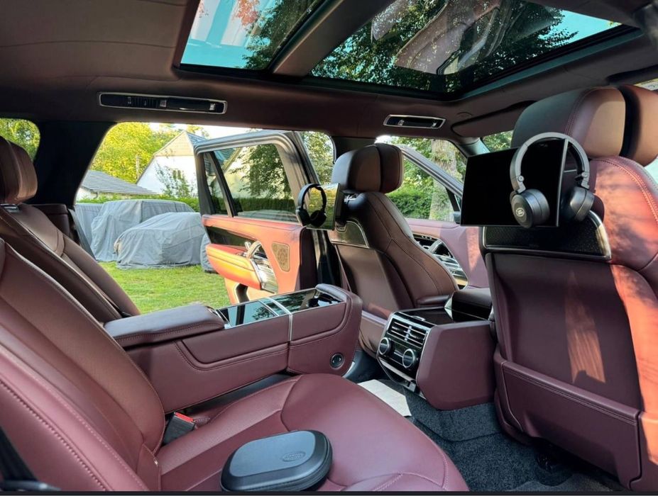 Range Rover P530 Long Night packet 2025