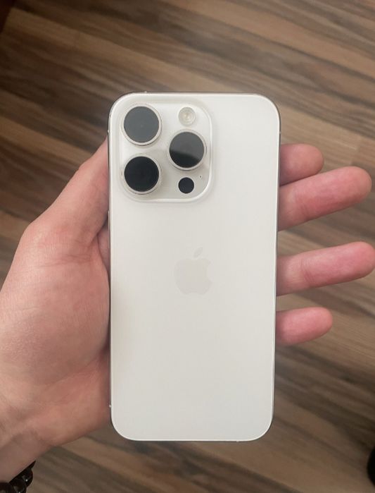 iPhone 15 pro 128gb