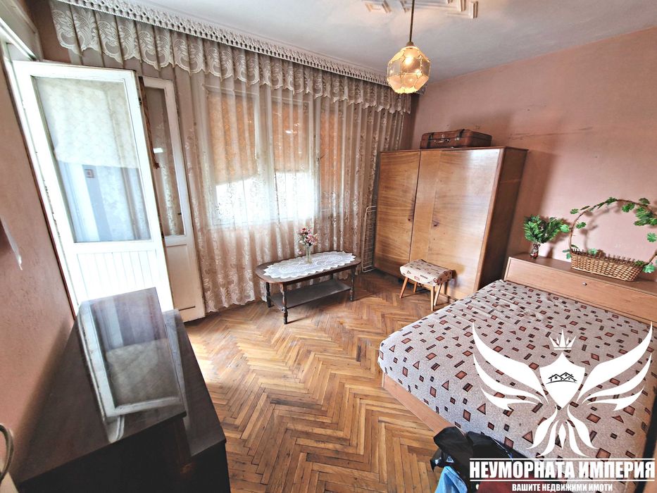 Продава се Тристаен апартамент в Дебелец - 94 кв.м за 1000 €/кв.м - Снимка #18