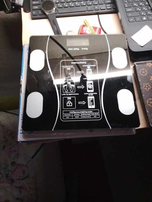 Весы напольные электронные управление с телефона