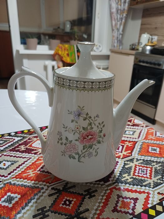 Продам заварочные чайники.