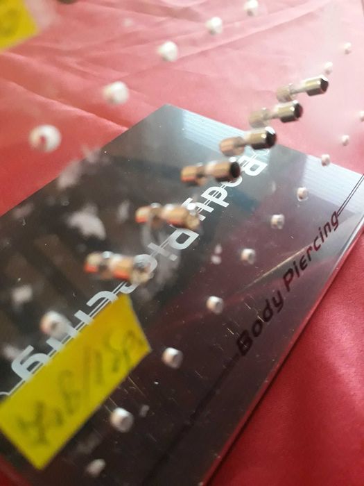 Обици медицинска стомана