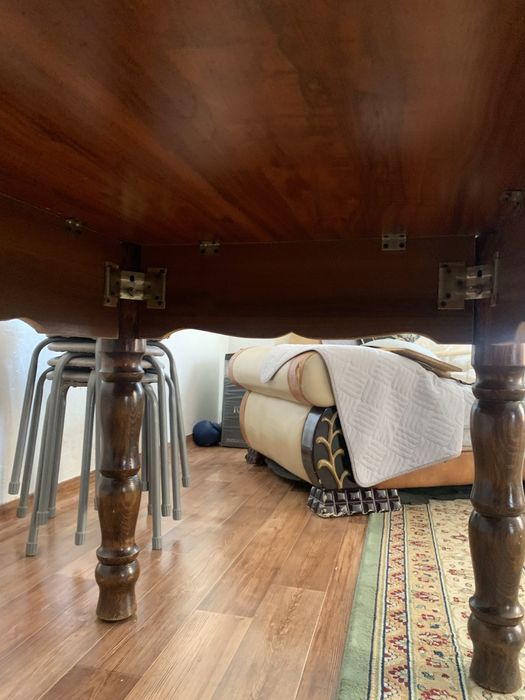 Кухоный стол