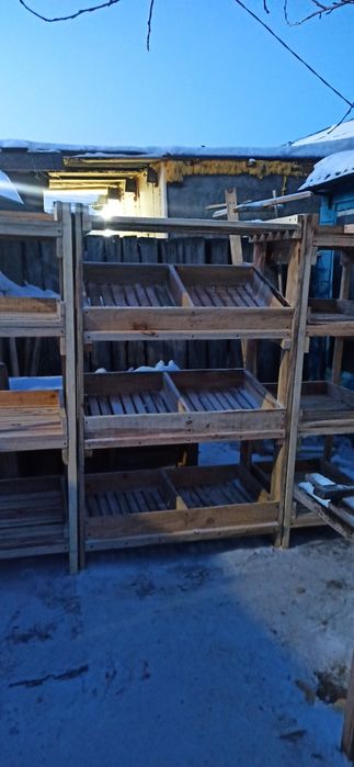 Стилаж из дерева новый.