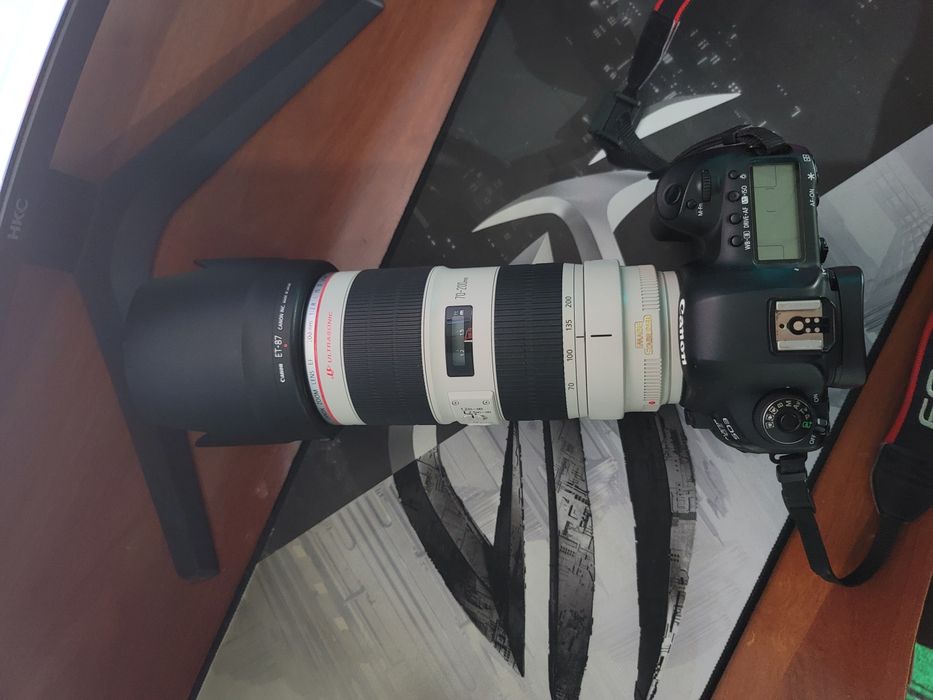 Canon Mark 4  70-200 mm  USM II   объектив билан состояние идеально