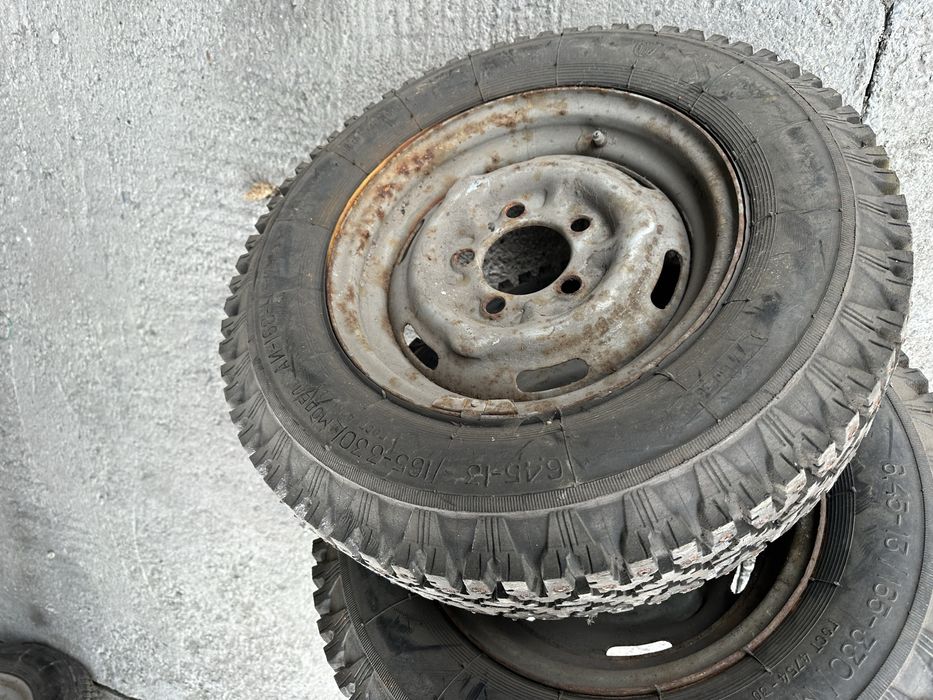 Продам шины москвич