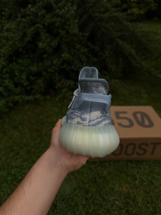 Adidasi Yeezy 350 V2 Frost Blue / Premium