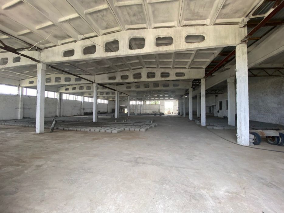 Ferma yoki  Ishlab chiqarish uchun yer noturar bino sotiladi