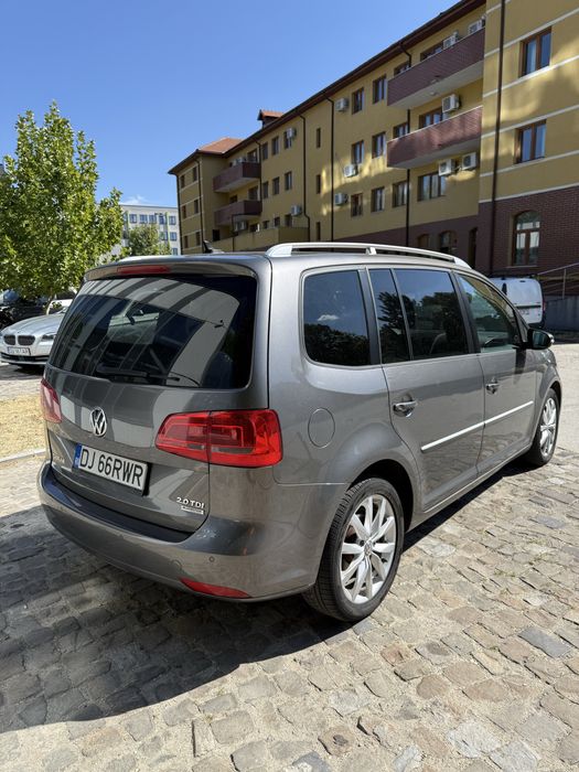 VOLKSWAGEN Touran 0 — imagine 3