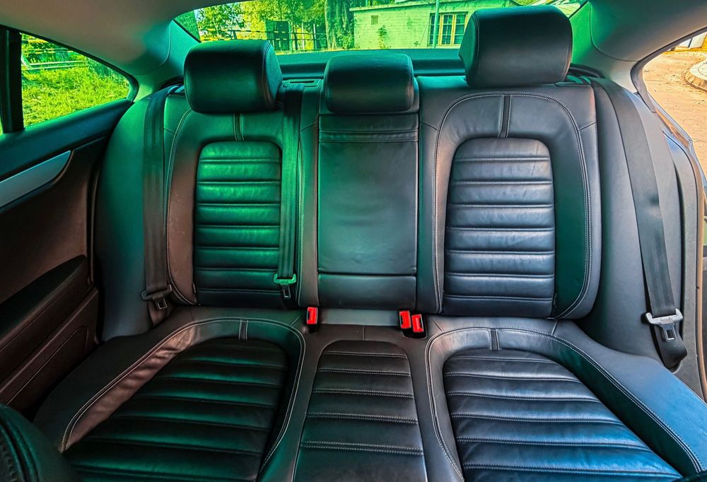Auto VW passat CC 2011