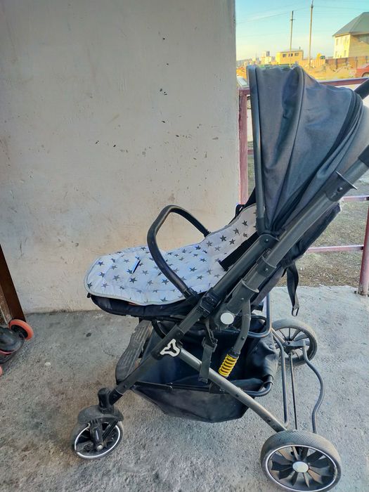 Детская коляска в отличном состояние