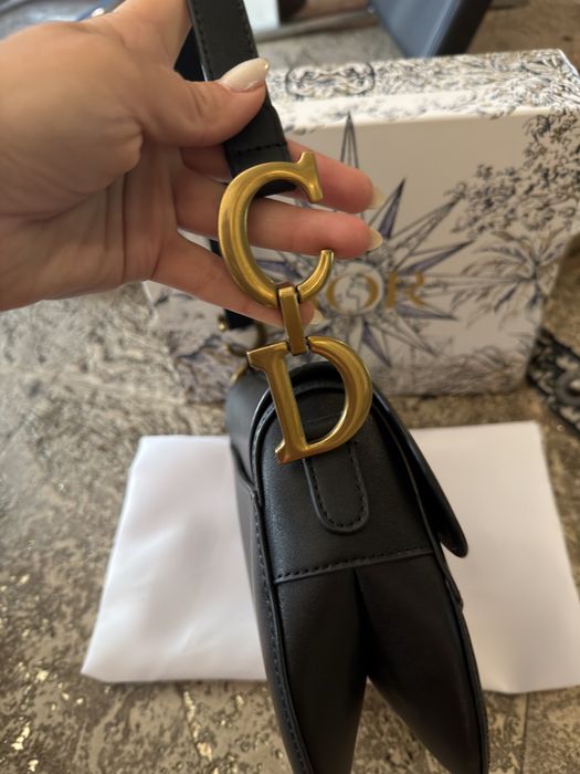 Dior чанта от естествена кожа!