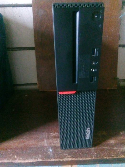 Calculator Lenovo ThinkCentre M800, Intel Pentium Dual Core 3.5 GHz.