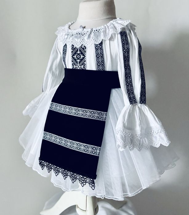 Costum popular fetite
