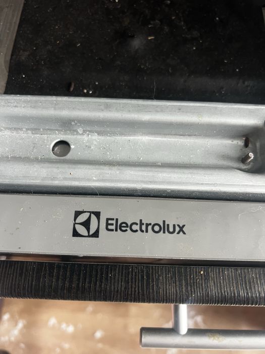 Продам посудомоечную машину