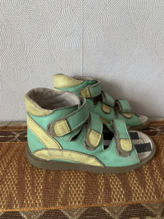 ортопедическая обувь сандали