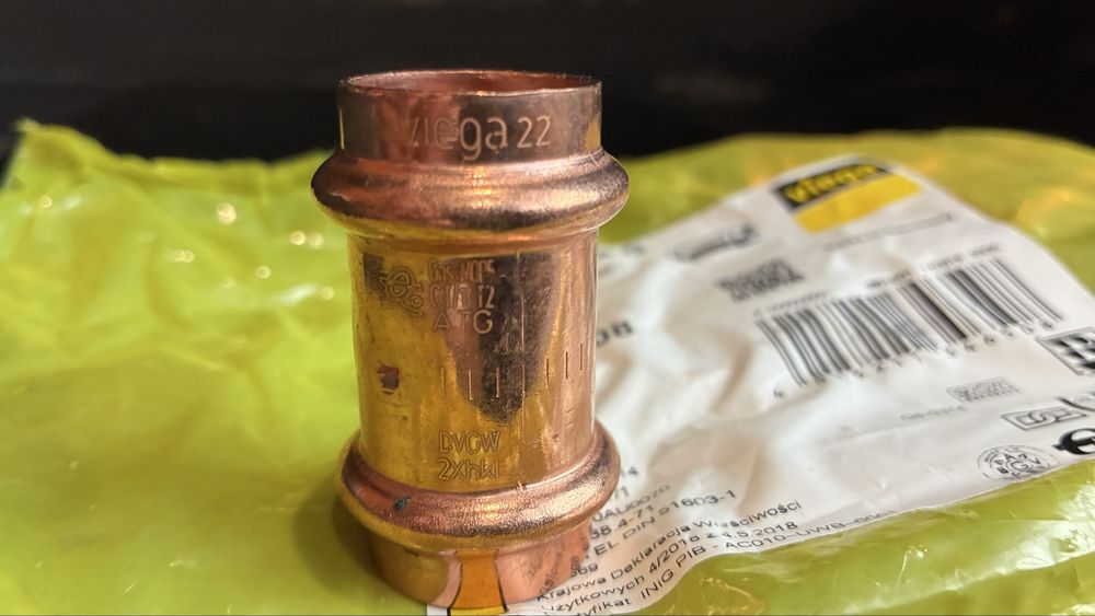 Медни прес муфи VIEGA Ф22