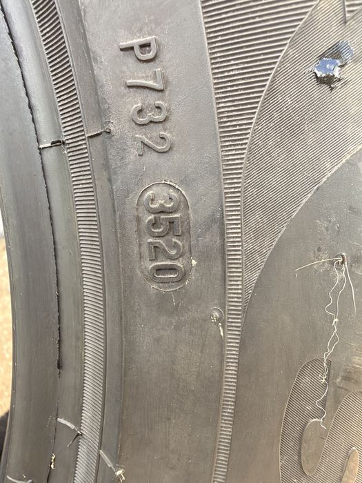 PIRELLI 235.55.18R